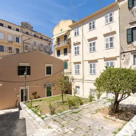 Little Bright - Corfu Old Town Apartment