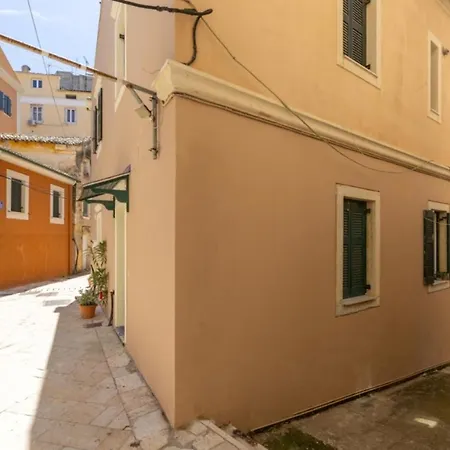 Little Bright - Corfu Old Town コルフ島