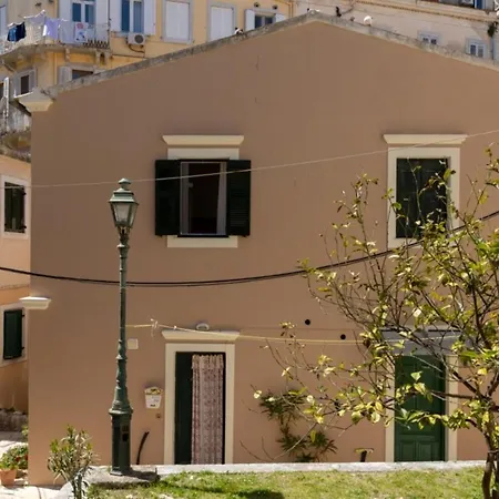 Little Bright - Corfu Old Town Apartmán
